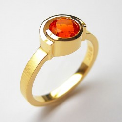 Gelbgold Ring "Feuer-See" mit Feueropal